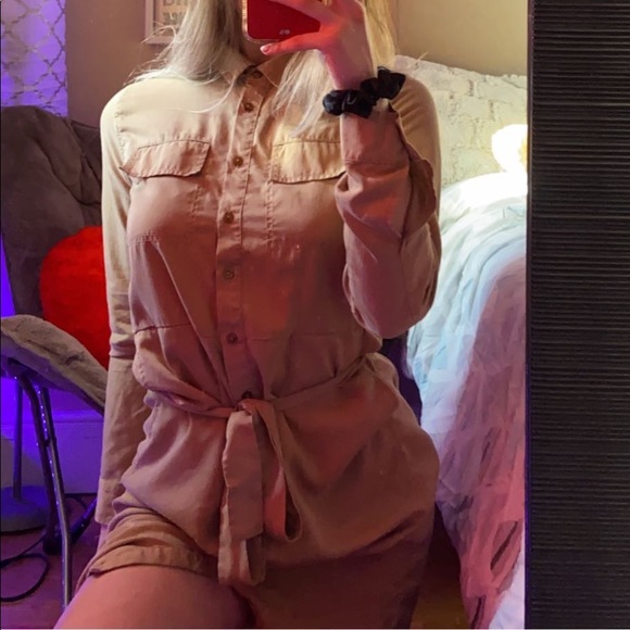 women’s casual wear ( dress ) - Picture 1 of 4